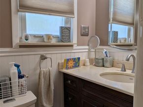 84 Woodlawn Avenue, Valley Stream NY 11581