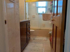 84 Woodlawn Avenue, Valley Stream NY 11581