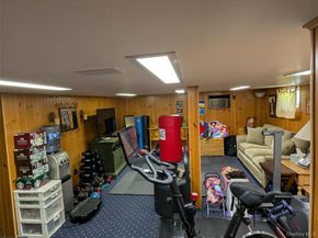 84 Woodlawn Avenue, Valley Stream NY 11581