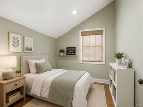 18 Sherwood Lane, Roslyn Heights NY 11577