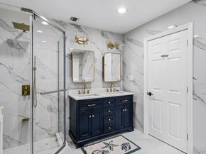 18 Sherwood Lane, Roslyn Heights NY 11577