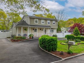 432 Puritan Drive, Shirley NY 11967