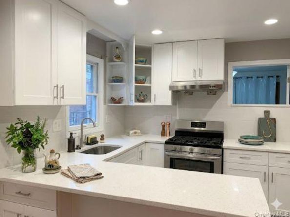 5-15 123rd Street, College Point NY 11356