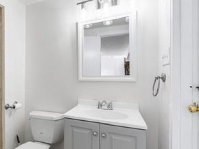 42 Pebble Lane, Deer Park NY 11729