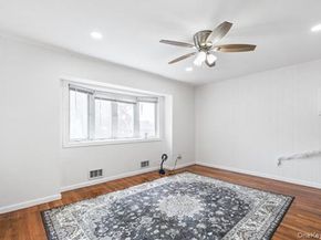 42 Pebble Lane, Deer Park NY 11729