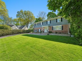 3 Camsanette Court, Glen Cove NY 11542