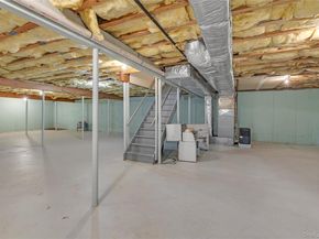 6 Gerriet Court, Northport NY 11768