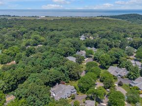 6 Gerriet Court, Northport NY 11768