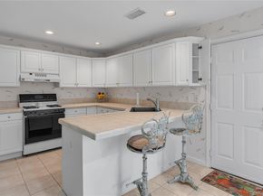 6 Gerriet Court, Northport NY 11768