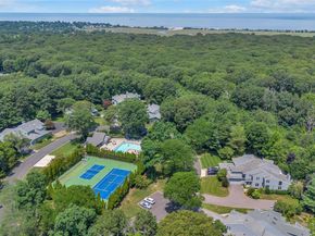 6 Gerriet Court, Northport NY 11768