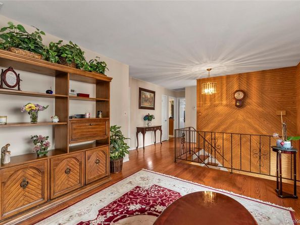 17 Horton Drive, South Huntington NY 11746