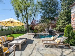 8 Rittenhouse Road, Bronxville NY 10708