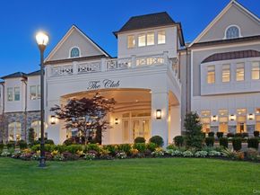 32103 Spruce Pond Circle, Plainview NY 11803