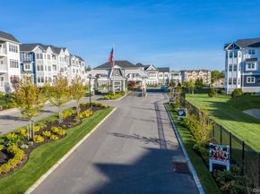 32103 Spruce Pond Circle, Plainview NY 11803