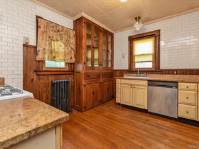15 Wilson Lane, Rockville Centre NY 11570