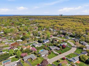 28 Manchester Lane, Stony Brook NY 11790