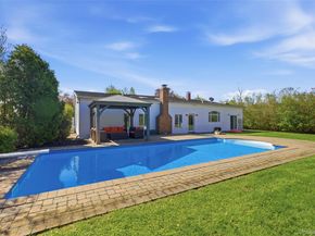 28 Manchester Lane, Stony Brook NY 11790