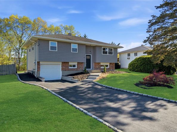 49 Sandy Hollow Drive, Smithtown NY 11787