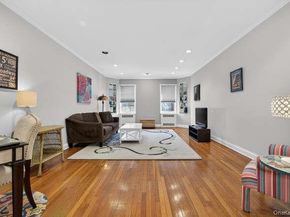 26 Hamilton Place A2, Garden City NY 11530