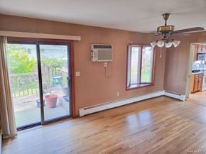 9 Goshen Street, Deer Park NY 11729