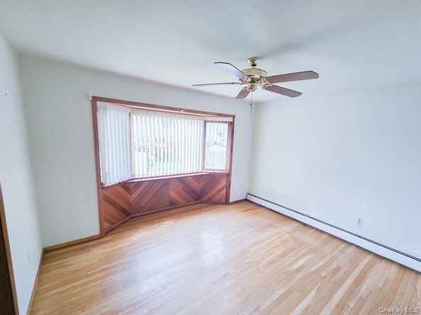 9 Goshen Street, Deer Park NY 11729