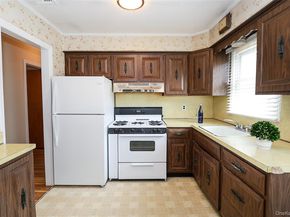 821 10th Street, West Babylon NY 11704