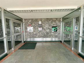204-15 Foothill Avenue B61, Hollis NY 11423