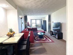 204-15 Foothill Avenue B61, Hollis NY 11423
