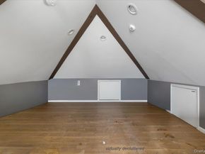 35 Jackson Avenue W, Babylon NY 11702