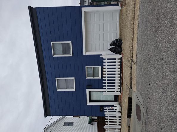 208 Sportsmans Avenue, Freeport NY 11520