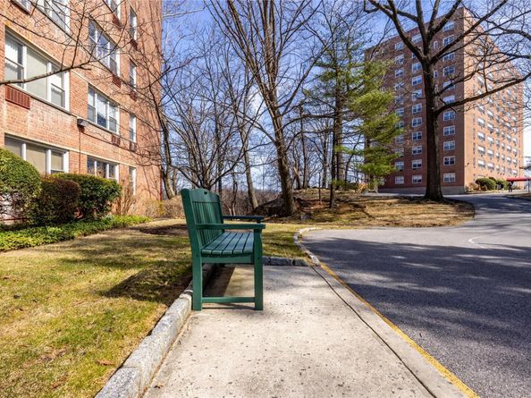 615 Palmer Rd 602, Yonkers NY 10701