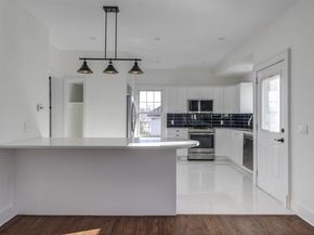 27 Locust Lane, Oyster Bay NY 11771