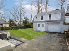 27 Locust Lane, Oyster Bay NY 11771
