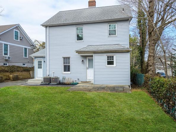 27 Locust Lane, Oyster Bay NY 11771