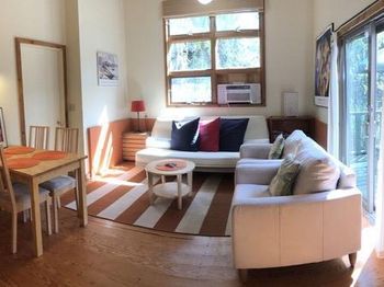 357 Crown Walk