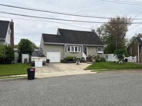34 Karen Street, West Babylon NY 11704