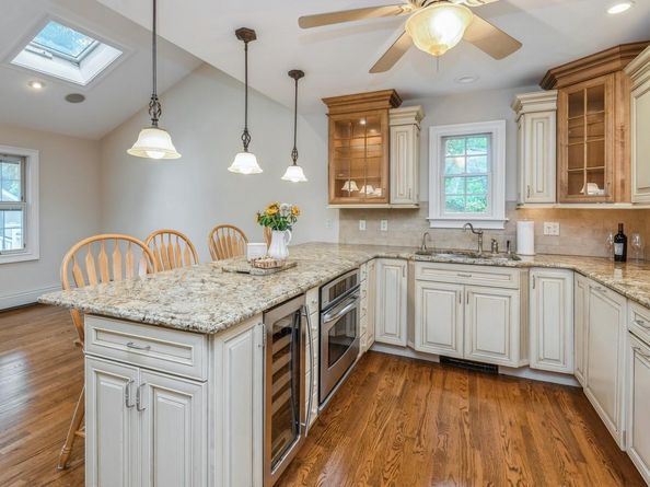 24 Victory Street, Ronkonkoma NY 11779
