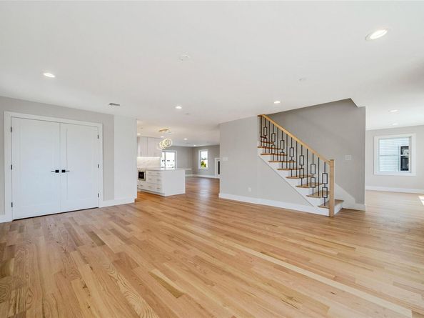 237 Mott Street, Oceanside NY 11572