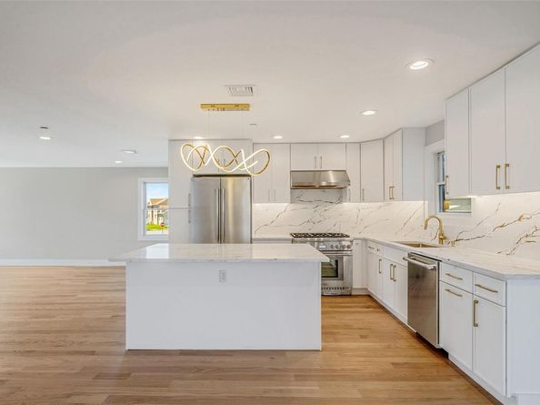 237 Mott Street, Oceanside NY 11572