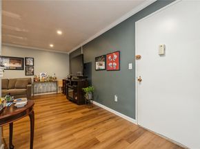 32 Pearsall Avenue 1C, Glen Cove NY 11542