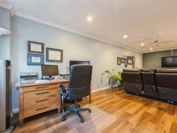 32 Pearsall Avenue 1C, Glen Cove NY 11542