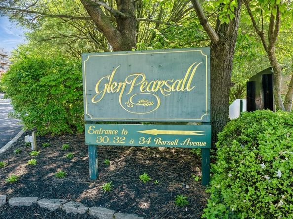 32 Pearsall Avenue 1C, Glen Cove NY 11542