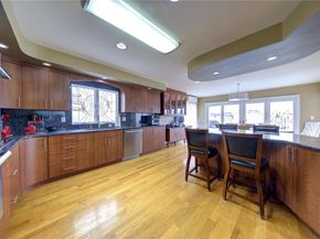738 Shore Walk, Lindenhurst NY 11757