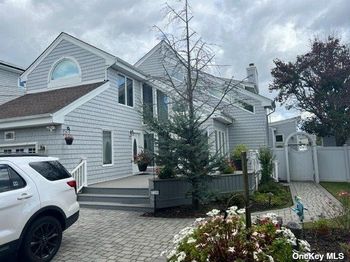 738 Shore Walk