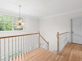 4 White Oak Lane, Southampton NY 11968