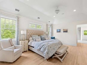 4 White Oak Lane, Southampton NY 11968