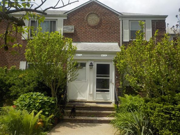 264-17 Langston Avenue E2, Glen Oaks NY 11004