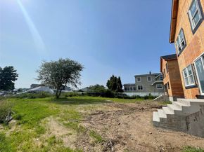 101 Clocks Boulevard, Massapequa NY 11758
