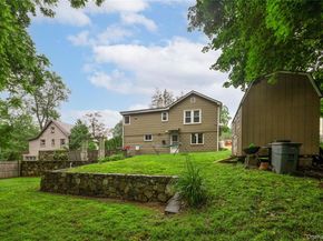 33 Hollowbrook Court N, Cortlandt Manor NY 10567