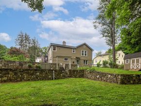 33 Hollowbrook Court N, Cortlandt Manor NY 10567